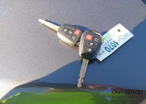 2016 Toyota Rav4 Xle from USA, damaged, VIN 2T3RFREV2GW538297